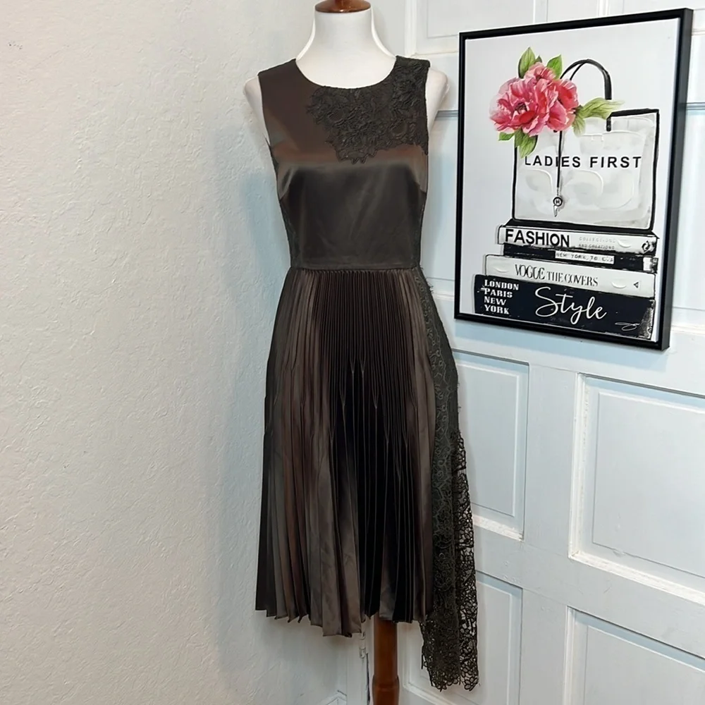 Karen Millen Brown Pleated Midi Dress with Lace Detail Size 4 - Picture 4 of 10